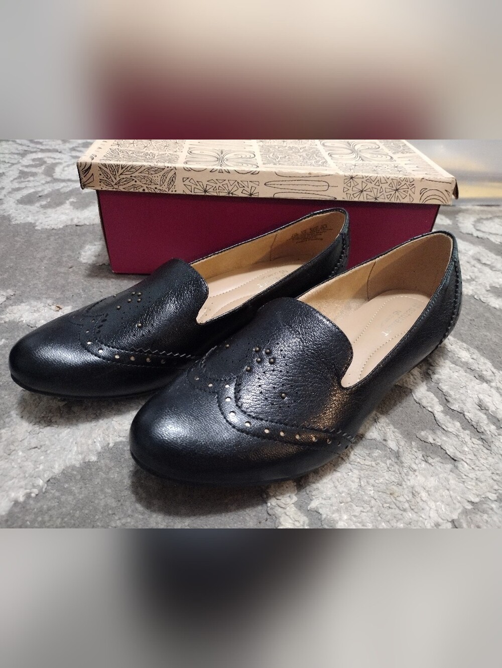 Naturalizer N5 Comfort Black Leather Slip-On Lerato